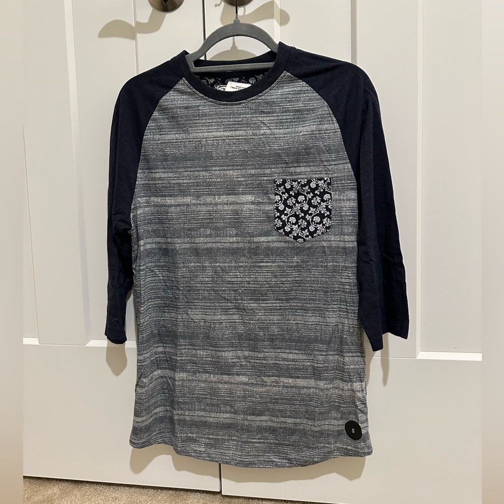 Men’s Retrofit T